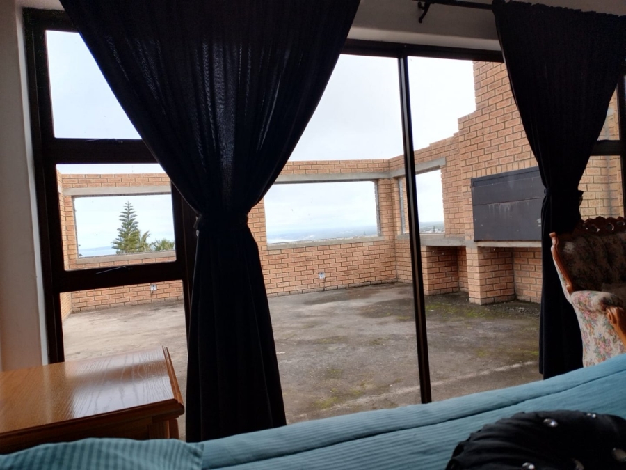 4 Bedroom Property for Sale in Dana Bay Western Cape